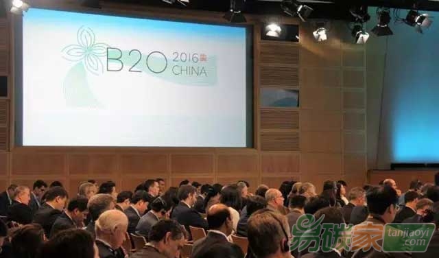 發(fā)展目標(biāo)應(yīng)該包括改善環(huán)境和收入分配