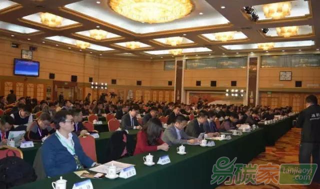 發(fā)展綠色金融應(yīng)對(duì)違規(guī)排污企業(yè)實(shí)施金融制裁