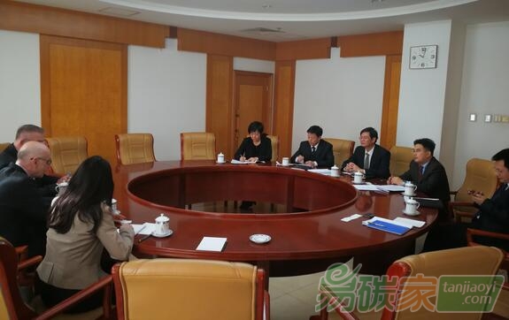 國家發(fā)改委氣候司謝極巡視員會見挪威王國駐中華人民共和國特命全權(quán)大使司文先生談加強(qiáng)應(yīng)對氣候變化合作