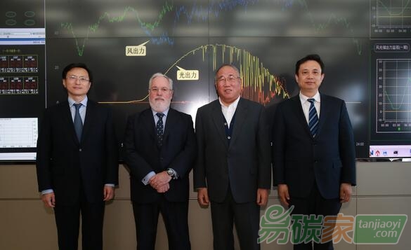 解振華特別代表陪同歐盟委員會氣候行動與能源委員卡涅特一行赴張北鎮(zhèn)、寧波市等地開展低碳發(fā)展調(diào)研