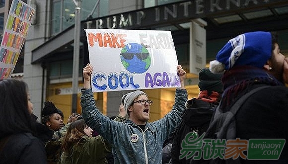 美國科學家發(fā)動游行反對特朗普政府對氣候變化的否認
