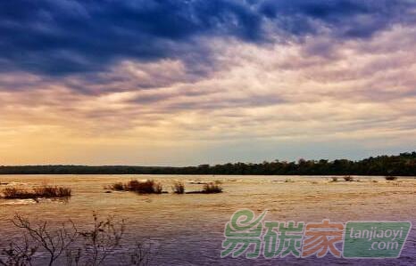 德國(guó)經(jīng)歷最熱6月默克爾呼吁應(yīng)對(duì)氣候變化